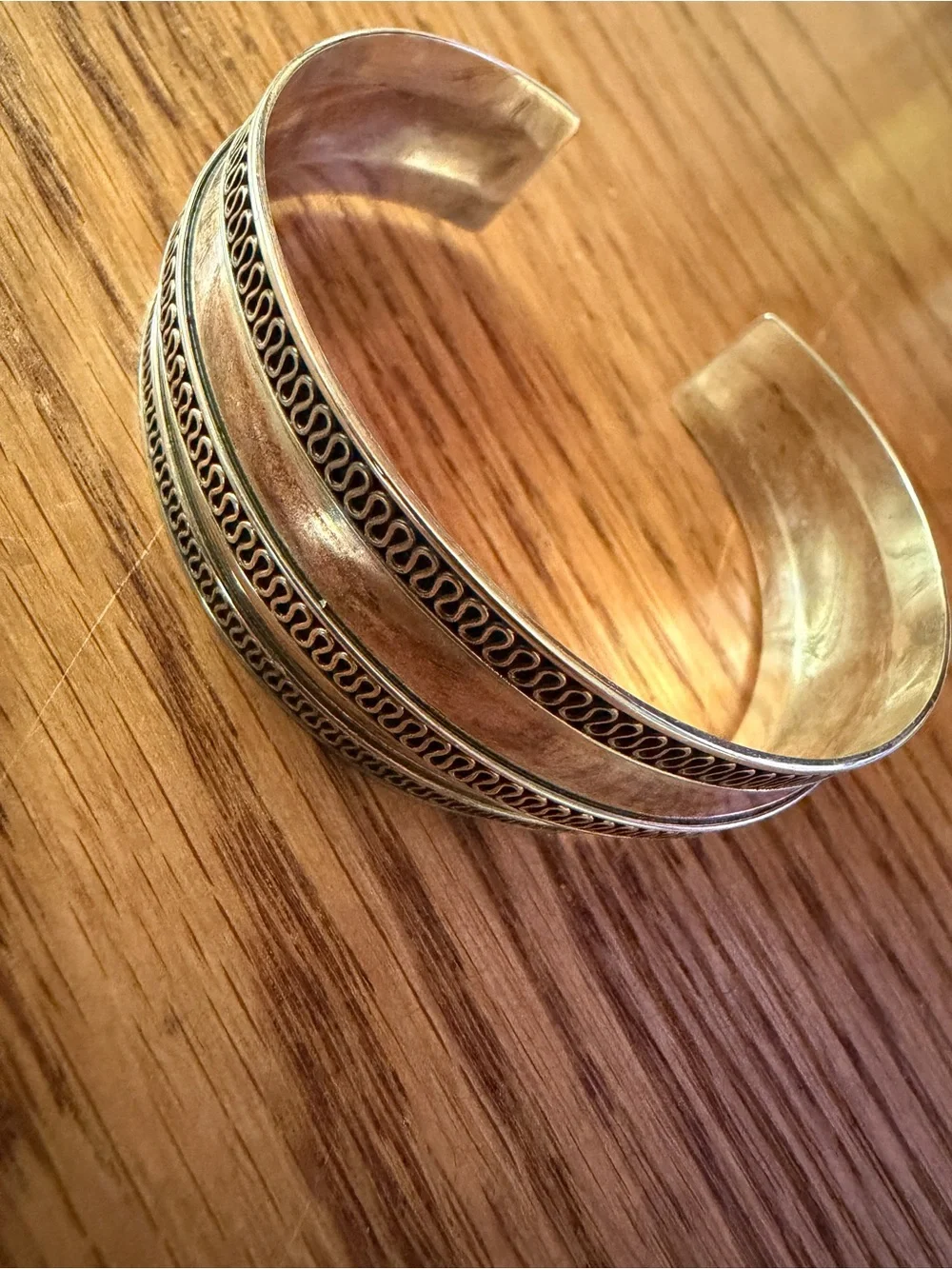 Beautiful Sterling Silver 925 Cuff with Inlay Detail - 1” wide
